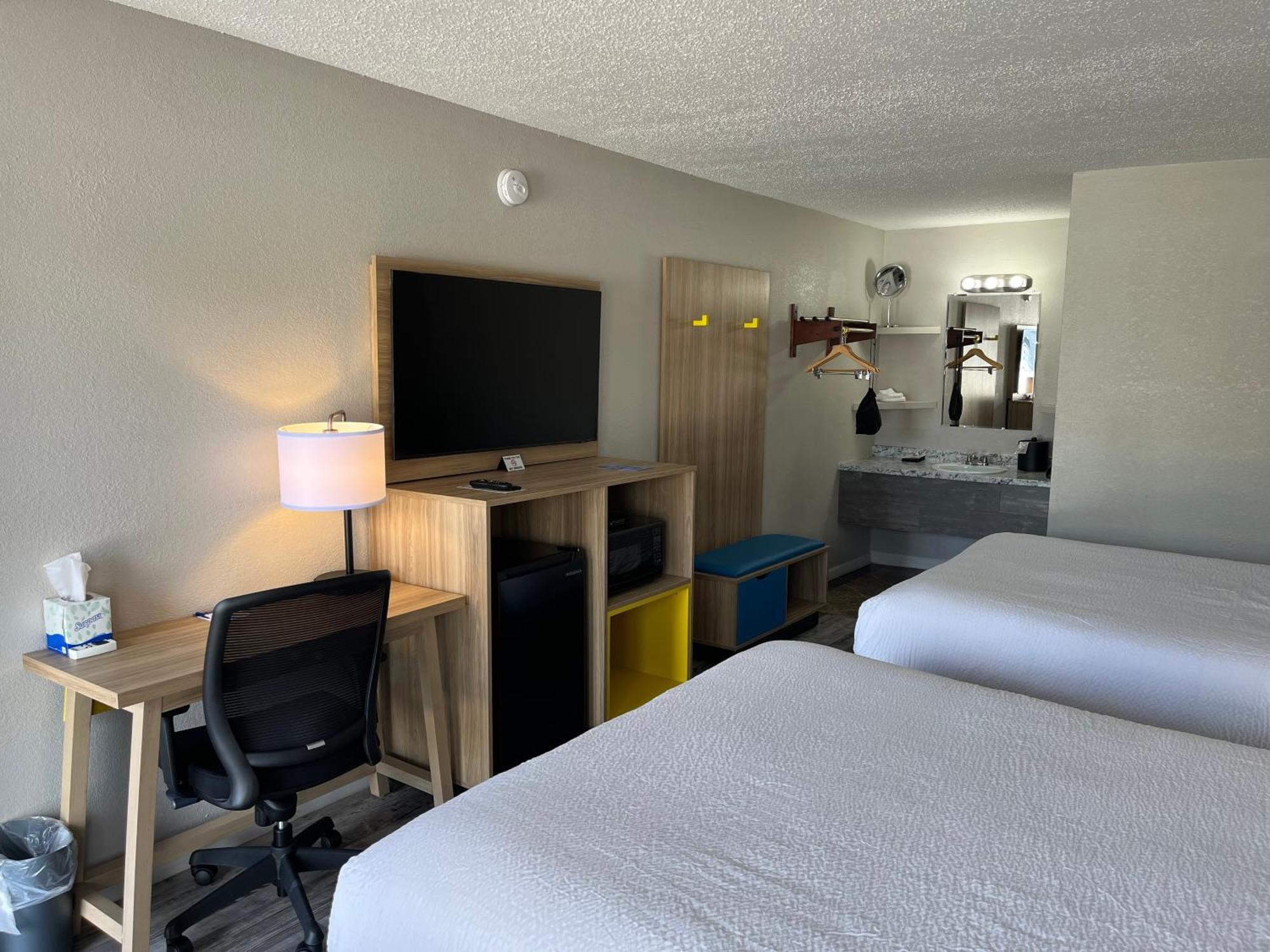 Days Inn By Wyndham Branson Ozarks Extérieur photo